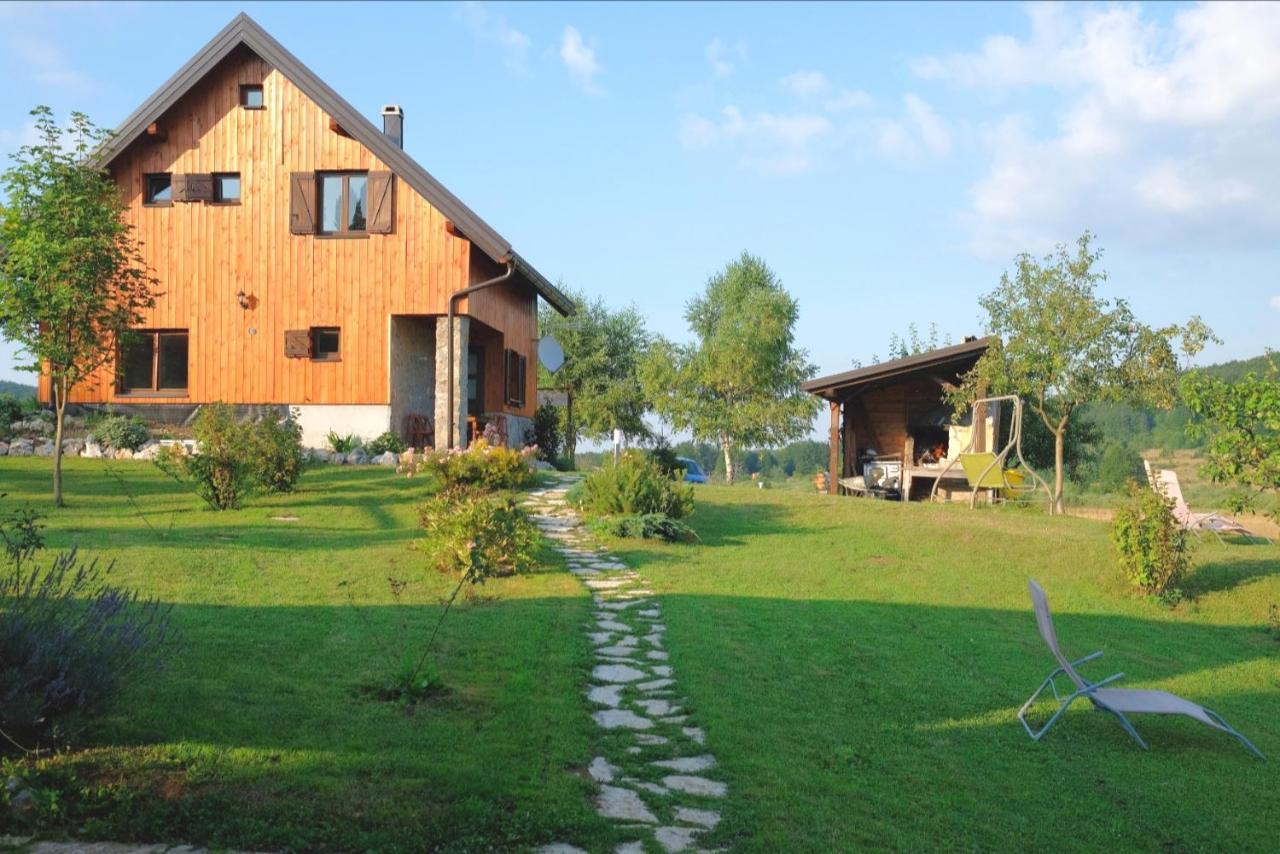House Izvor Hotel Jezerce Exterior photo