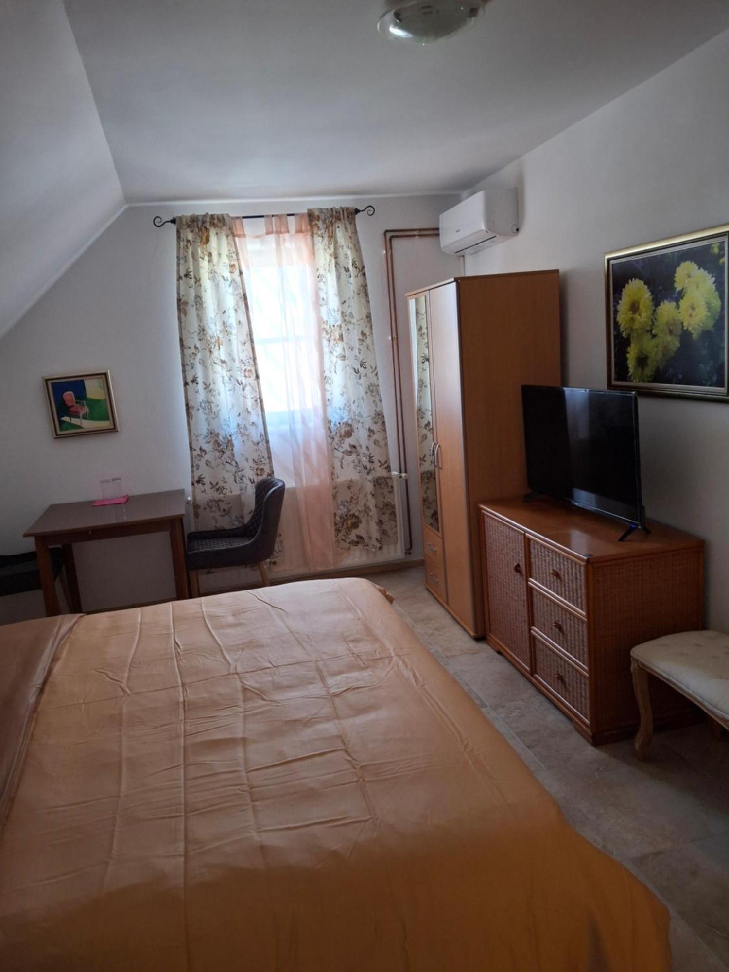 House Izvor Hotel Jezerce Exterior photo
